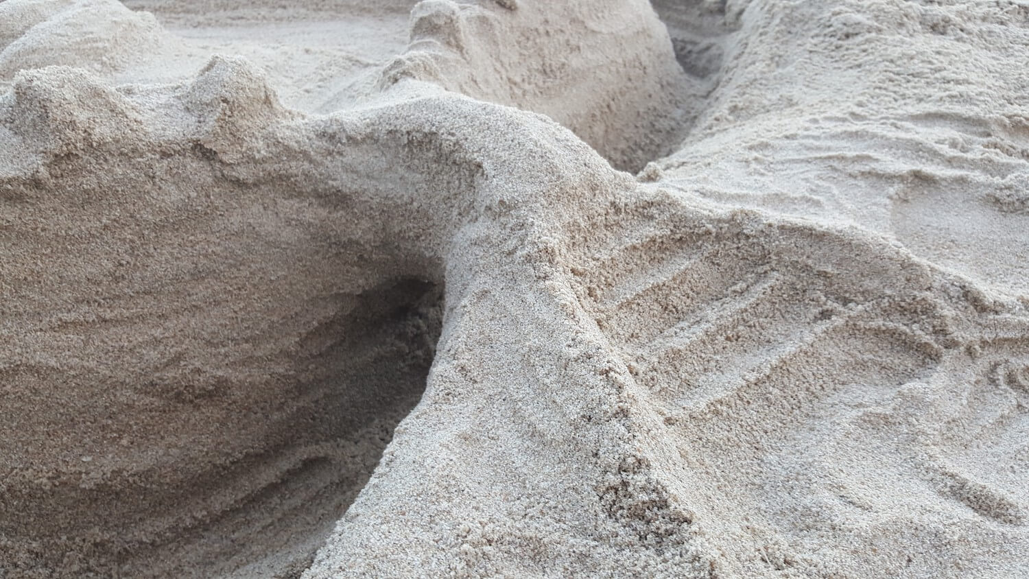 Château de sable sur la plage de Nha Trang