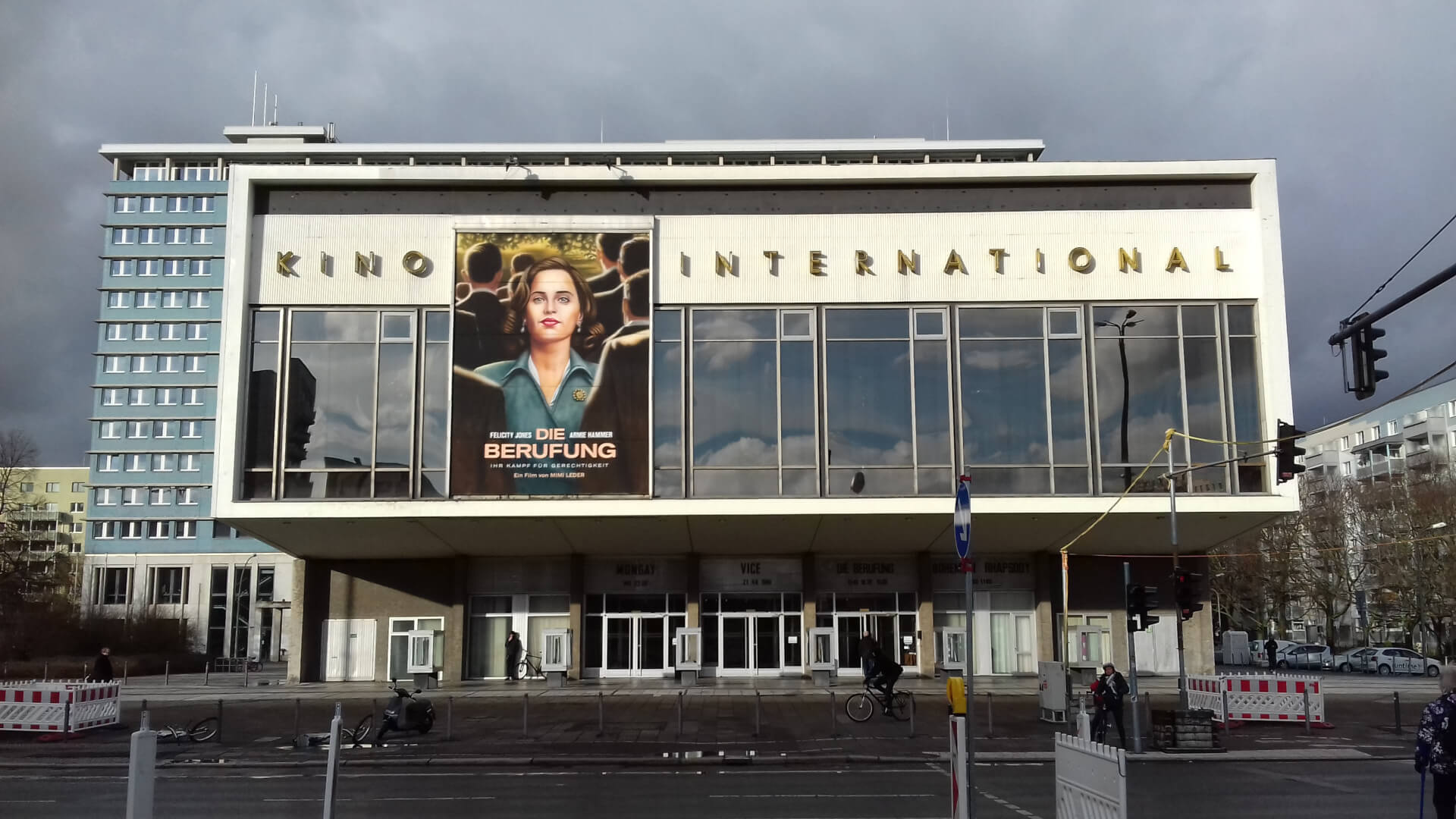 Façade du Kino International à Berlin